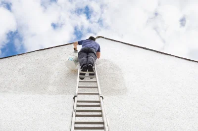 Peinture extérieure au Gué-de-Velluire — façades et ravalement